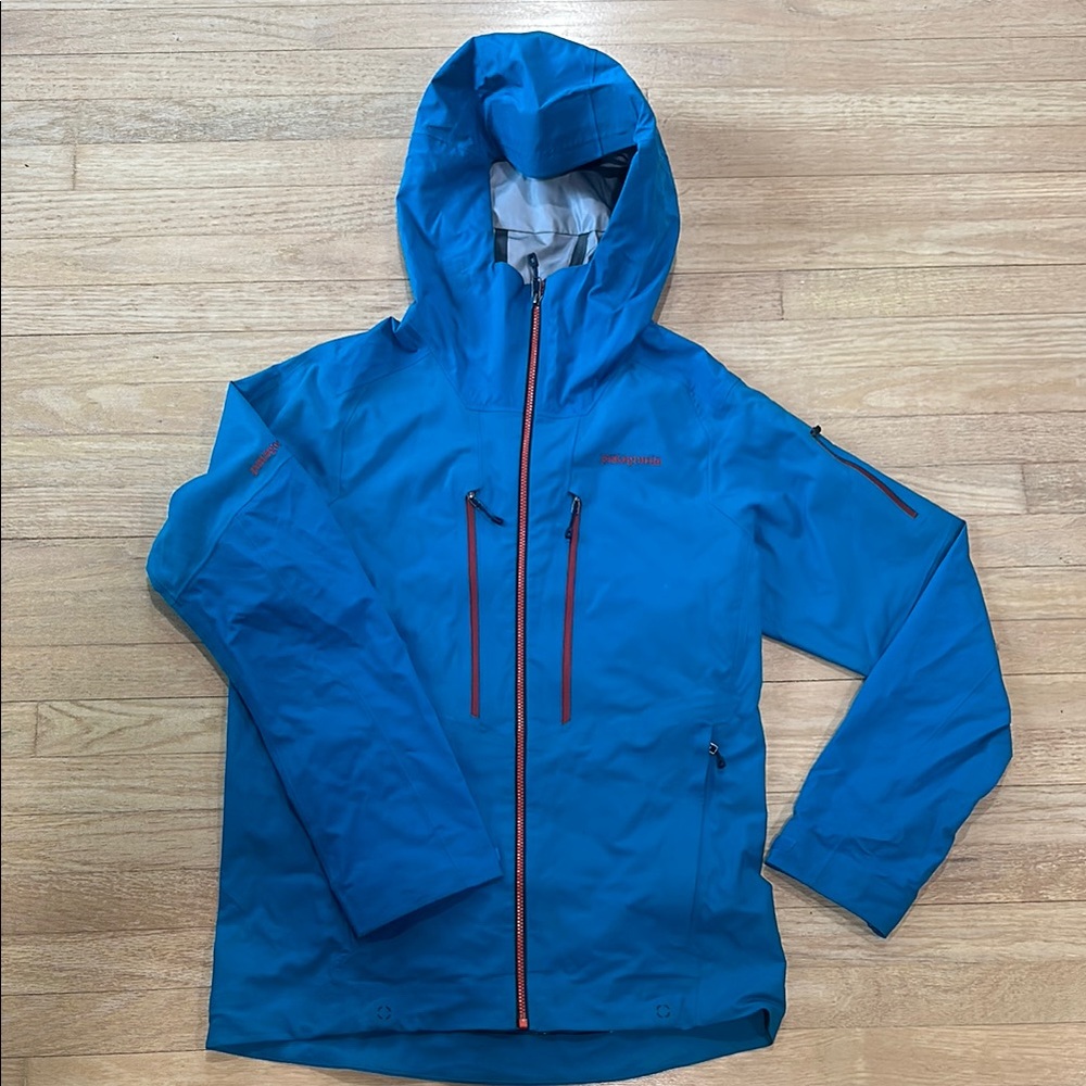 Patagonia Vibrant Blue Jacket with Red Zippers
